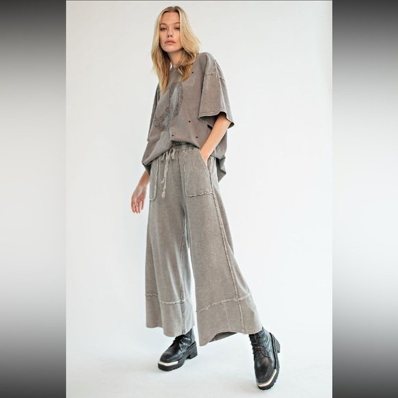 Easel Let's Chill Comfy Wide Leg Pants in Ash size medium - Picture 3 of 9